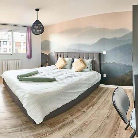 Eclat Dore Bondy Suites Free Parking Exterior photo